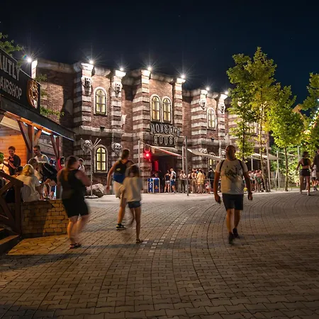 Jacuzzi I Sauna W Zatorze - Energylandia Murowany 6 Piotrowice (Oswiecim)